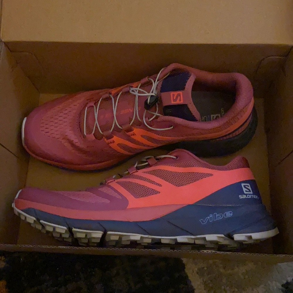 Brand new sense ride Salomon trail runners 7.5